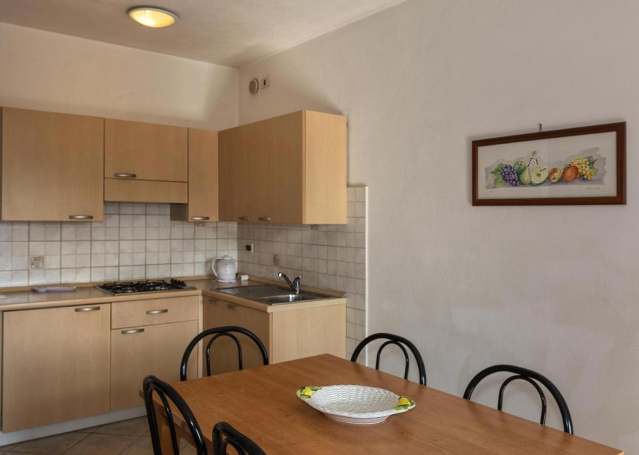 Giada Palace Apartments & Pool - Giada Palace Group ลุคคา ภายนอก รูปภาพ